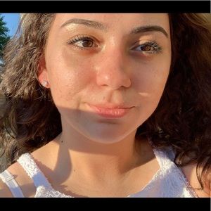 Meet your Posher, Sabrina